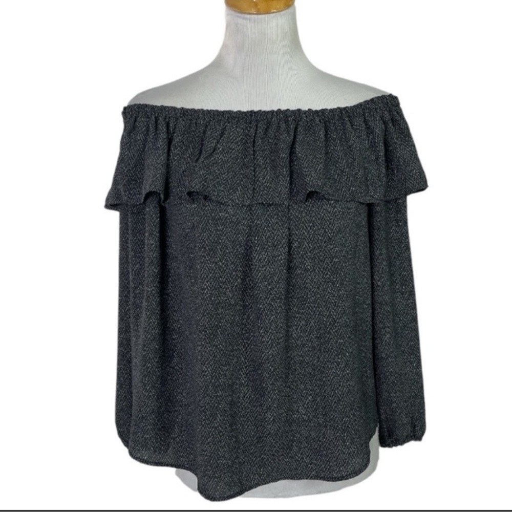 Ann Taylor Petite Black and White Zig Zag Print Off the Shoulder Blouse Size MP